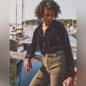 Faherty Women’s Size L Black Stretch Silk Velvet Genevieve Blouse